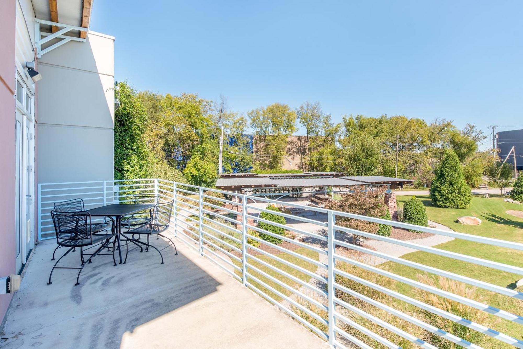 The Crash Pad: An Uncommon Hostel Chattanooga Exterior foto